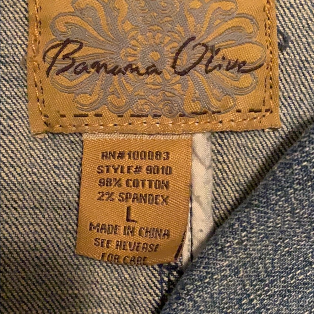 Jean jacket - Picture 2 of 3